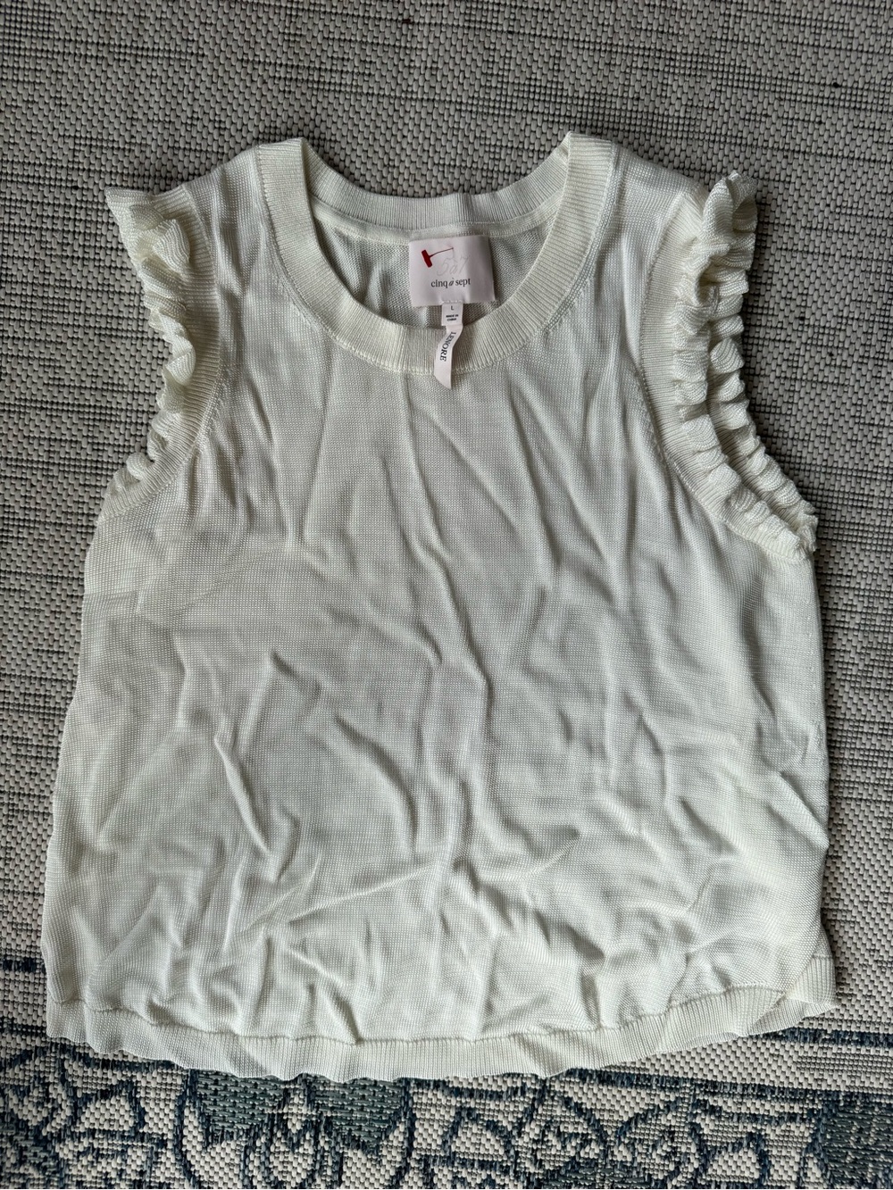 Cinq A Sept Silk Louisa Top Size L Ivory Sleeveless Ruffle